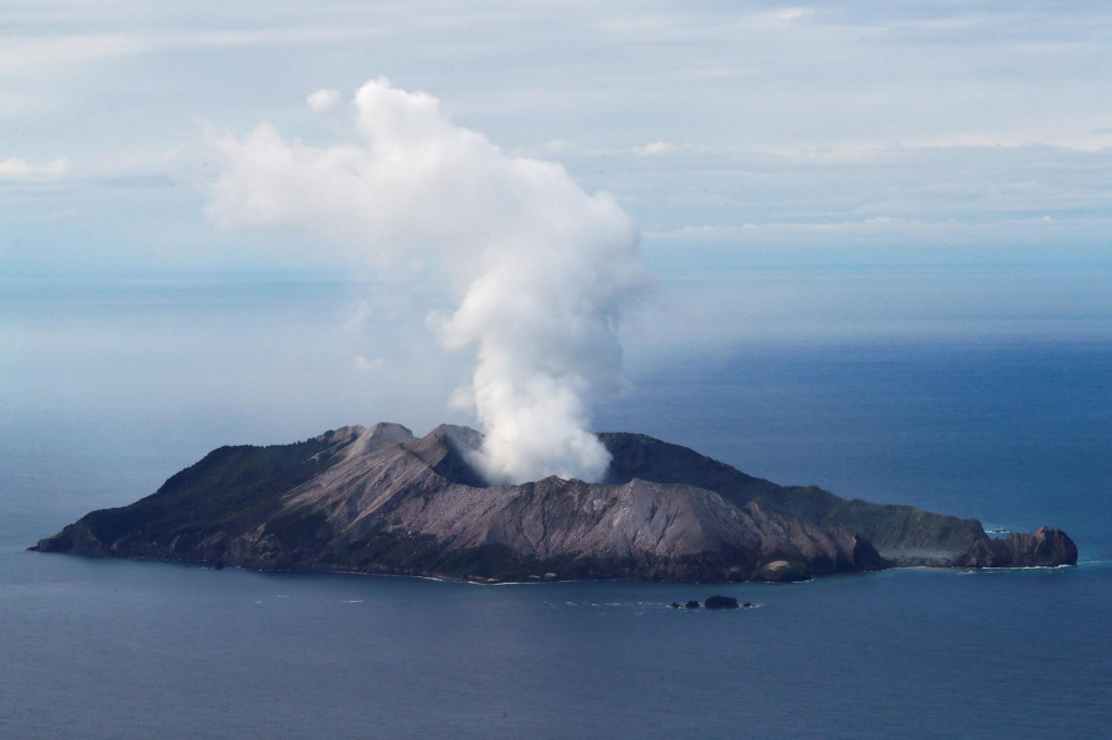 Stratovulkán White Island na rovnomennom ostrove v roku 2019. FOTO: REUTERS