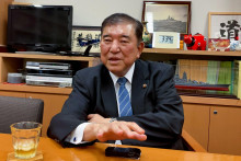 Šigeru Išiba, bývalý japonský minister obrany. FOTO: REUTERS