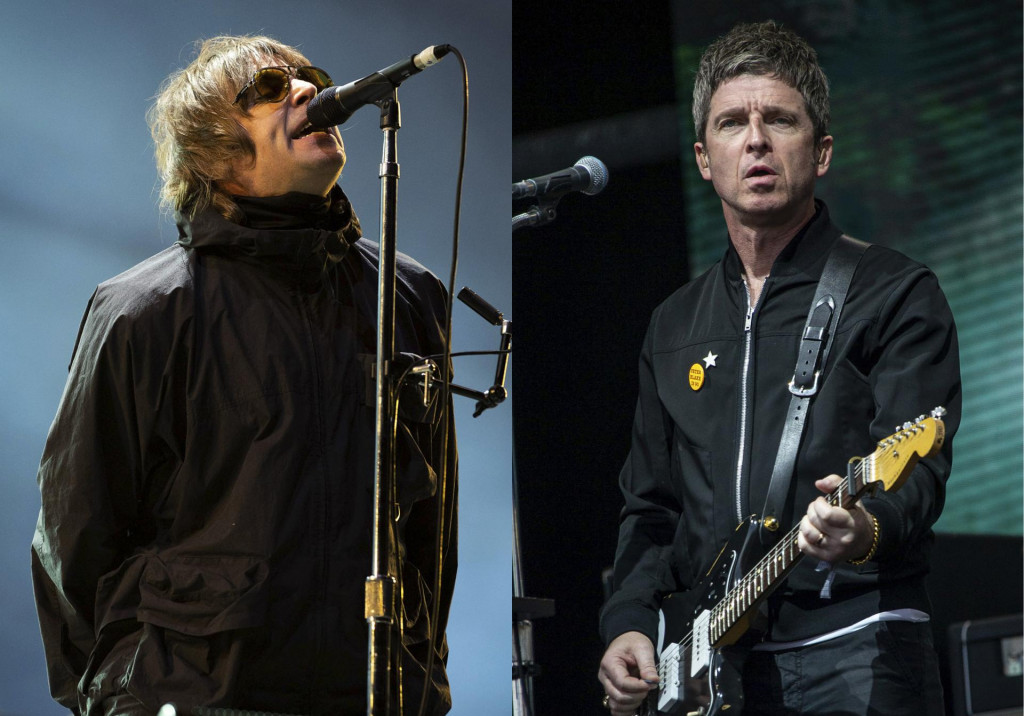 Na kombosnímke Liam Gallagher (vľavo) a jeho brat Noel Gallagher. FOTO: TASR/AP