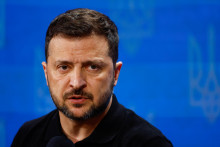 Zelenskyj odvolanie Oleščuka oznámil aj na sociálnych sieťach. FOTO: Reuters