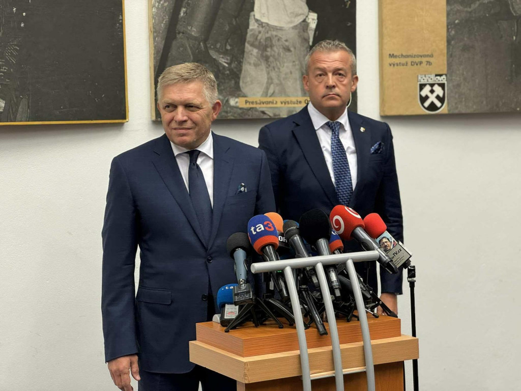 Premiér Robert Fico na výjazdovom rokovaní v Handlovej. FOTO: Hn/akos Cséplö