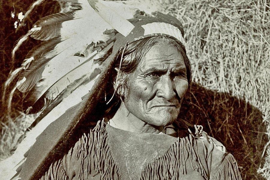 Legendárny indiánsky bojovník Geronimo (asi 1829 – 1909)