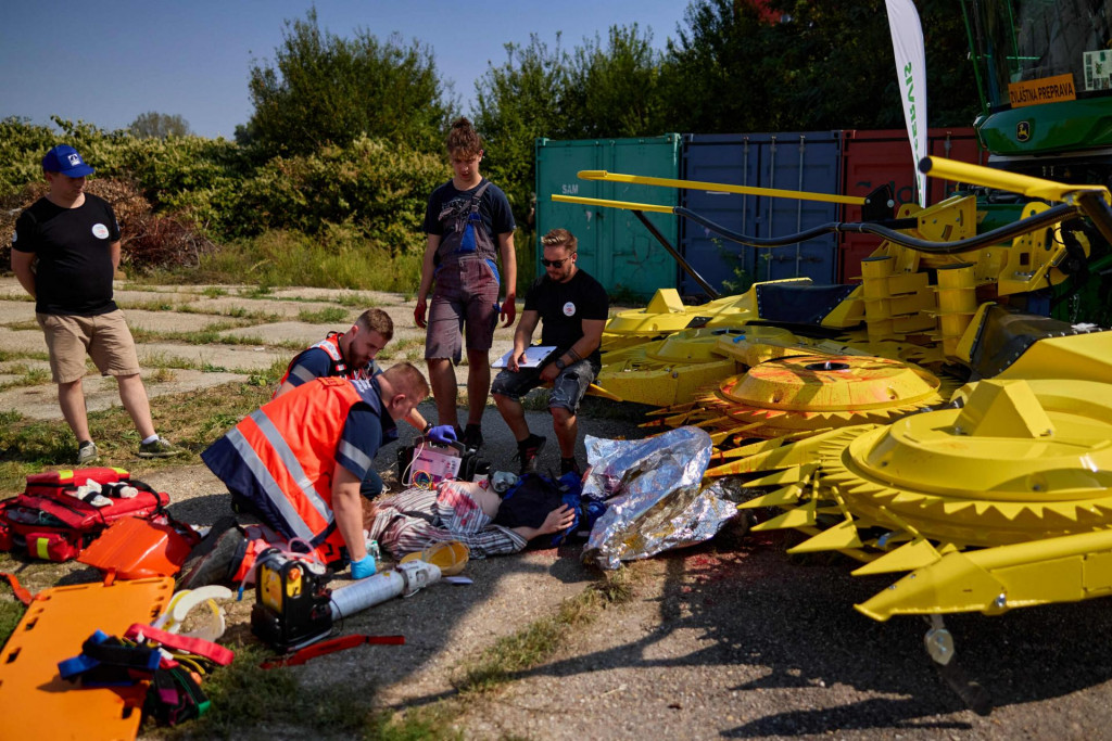 Komárno Rescue – medzinárodnú súťaž záchranárov organizuje záchranná zdravotná služba ZaMED