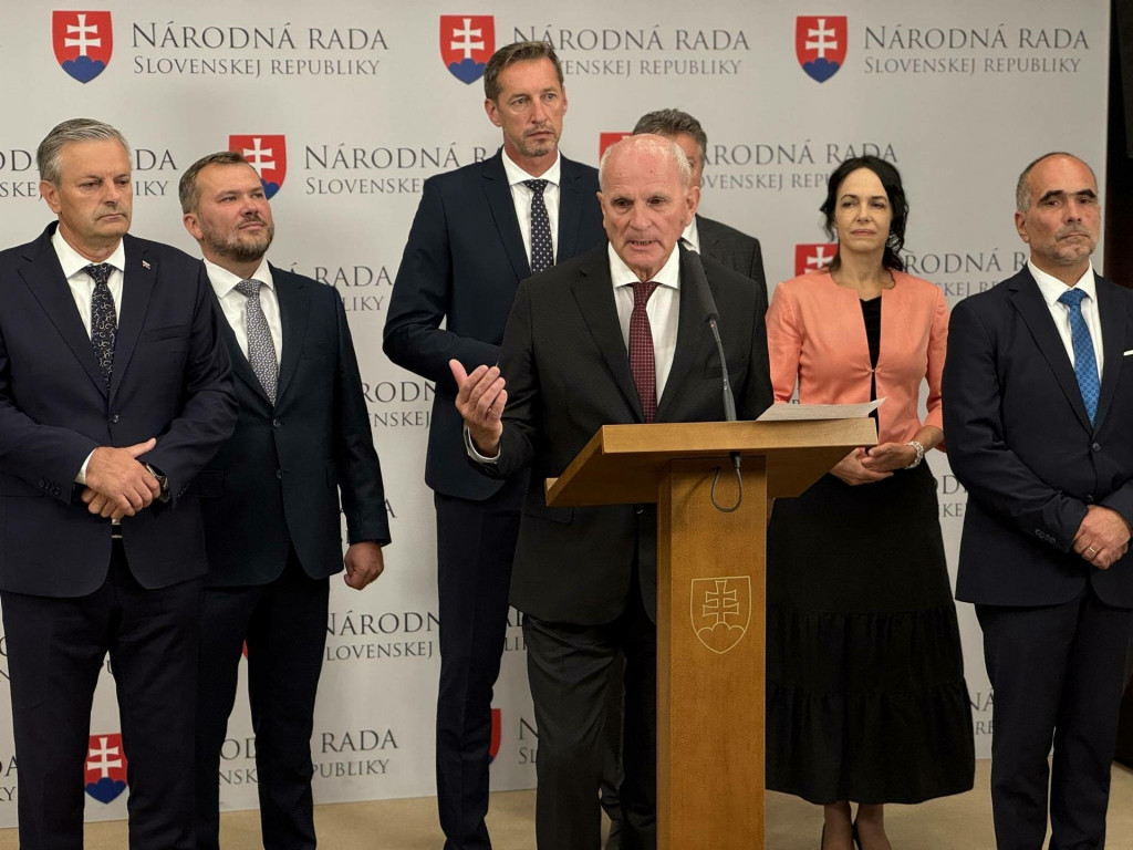 Kandid&aacute;t KDH na predsedu parlamentu Franti&scaron;ek Miklo&scaron;ko. FOTO: HN/Akos Cs&eacute;pl&ouml;