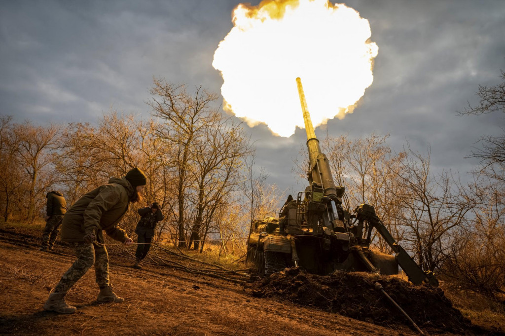 Veľké očakávania panovali od ukrajinskej protiofenzívy vlani na jar. Zatlačenie ruskej armády bližšie k jej hraniciam sa však nekonalo. FOTO: Reuters