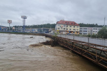 Most v Čadci je uzavretý. FOTO: Mesto Čadca