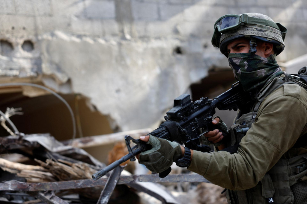 Izraelský vojak. FOTO: Reuters/Amir Cohen