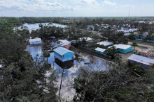 Na juhu Apalačského pohoria vyvoláva búrka ”katastrofálne” záplavy, uviedla americká Národná meteorologická služba. FOTO: REUTERS