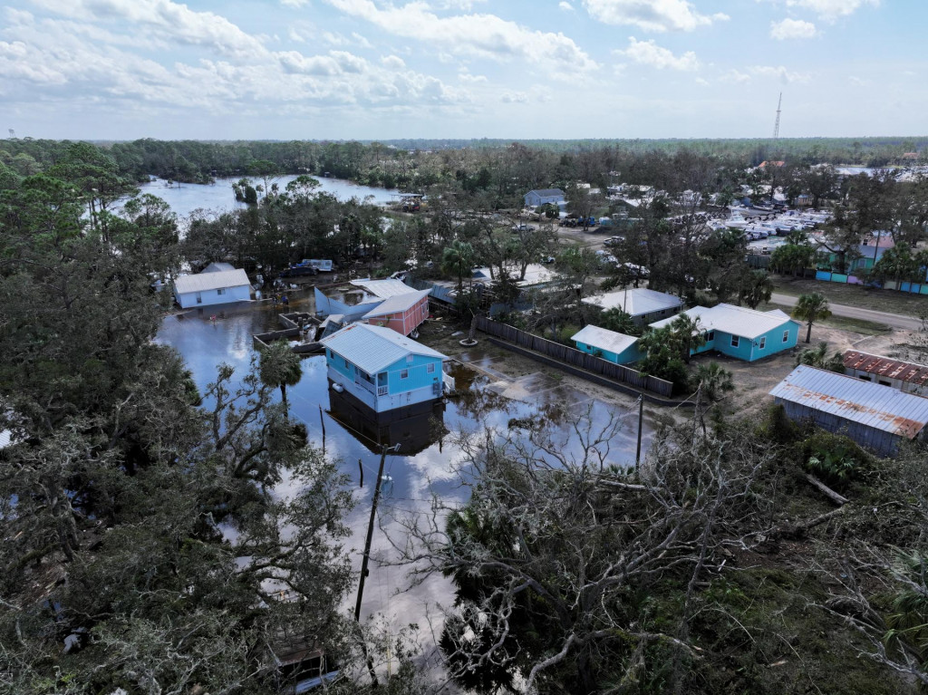 Na juhu Apalačského pohoria vyvoláva búrka ”katastrofálne” záplavy, uviedla americká Národná meteorologická služba. FOTO: REUTERS