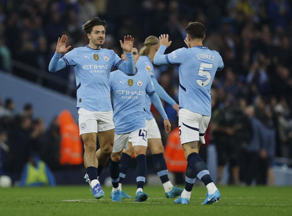 Medzi obľúbencov fanúšikov Citizens patrí aj dvojica anglických reprezentantov Jack Grealish a John Stones. FOTO: Reuters