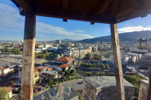 Z historickej pevnosti nad Skopje máte panoramatický výhľad na celé mesto. FOTO: HN/Pavel Novotný