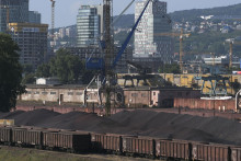 Zimný prístav má nahradiť ďalšie rozšírenie centra Bratislavy, teda byty a občianska vybavenosť. FOTO: TASR/Š. Puškáš