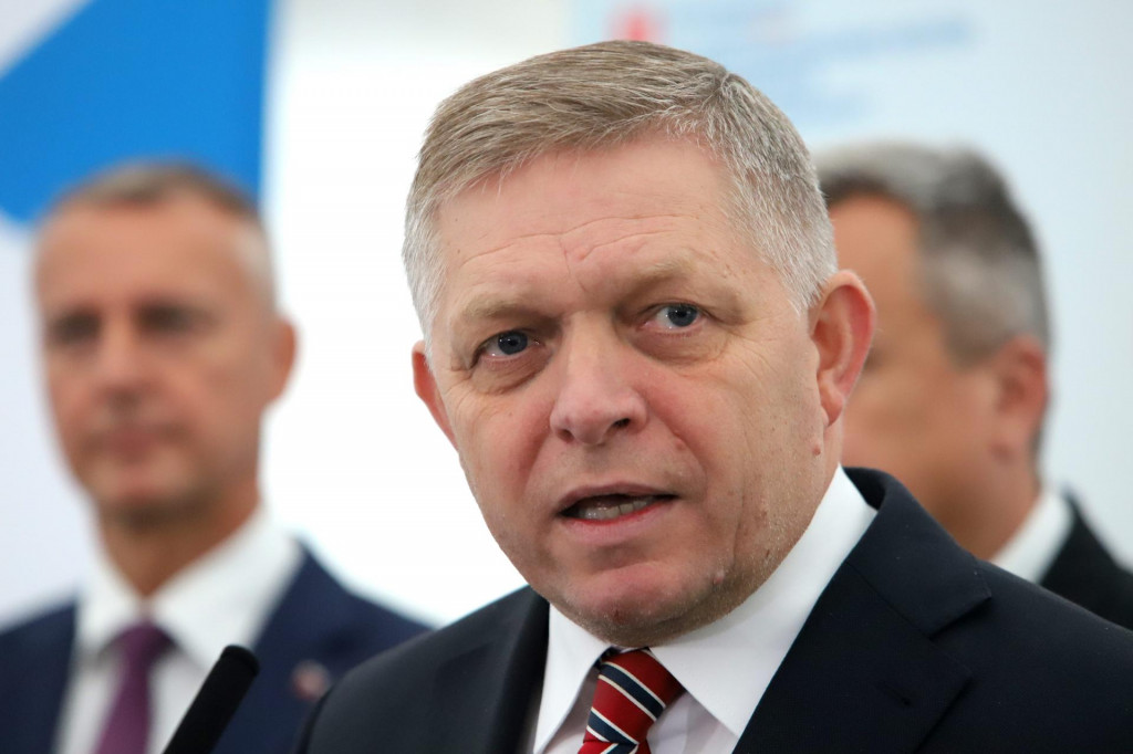 Na snímke predseda vlády Robert Fico (Smer) počas tlačovej konferencie v Brezne. FOTO: TASR/Ján Krošlák