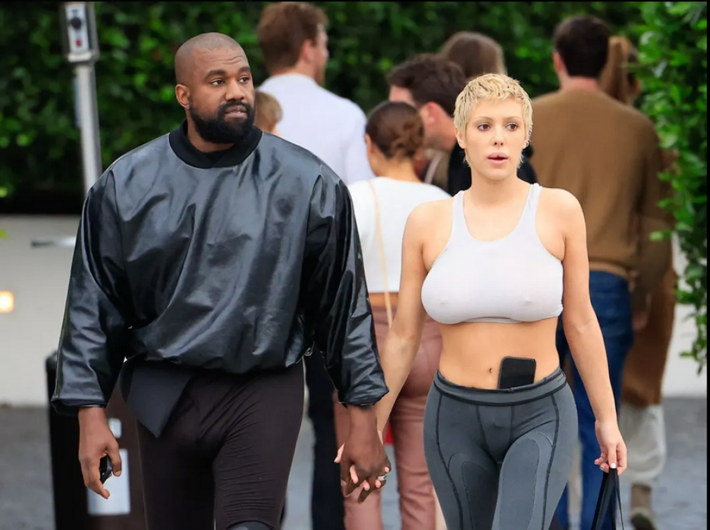 Kanye West a Bianca Censori idú údajne každý svojou cestou.