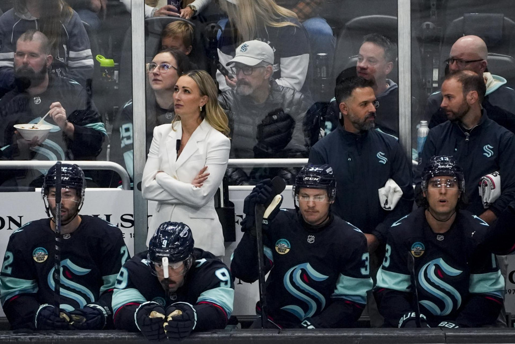 Kanaďanka Jessica Cambellová, asistentka hlavného kouča Seattlu Dana Bylsmu. FOTO: TASR/AP