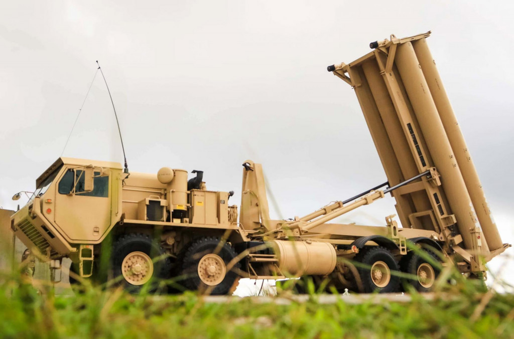 Každá batéria THAAD obsahuje osem odpaľovacích zariadení namontovaných na nákladných automobiloch. FOTO: Reuters