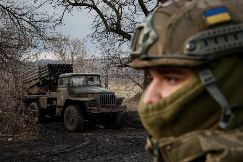 Ukrajinská prokuratúra tento rok od januára do septembra začala už 51-tisíc trestných konaní za dezerciu a opustenie vojenskej formácie. FOTO: REUTERS