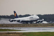 Do skupiny Lufthansa patria okrem hlavných aeroliniek rovnakého názvu aj spoločnosti Eurowings, SWISS, Austrian Airlines a Brussels Airlines. FOTO: Reuters