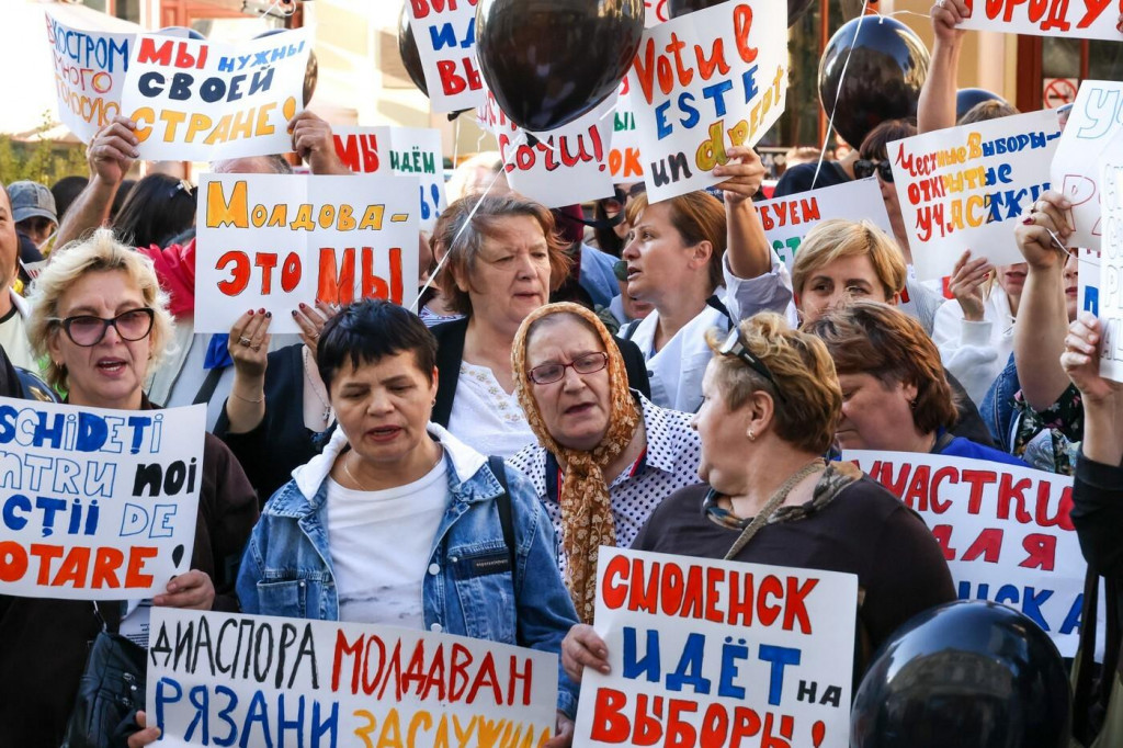 Protest pred moldavskou ambasádou v Moskve. FOTO: Profimedia