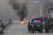 Po vyhlásení výsledkov volieb v Mozambiku sa spustila v hlavnom meste Maputo vlna nepokojov. FOTO: Reuters