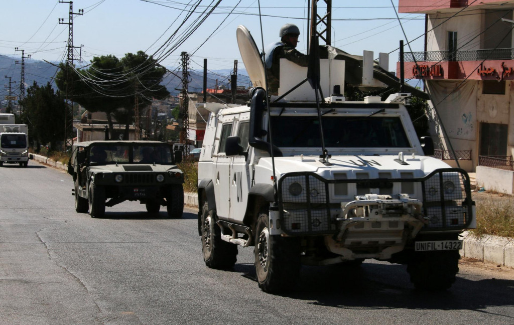 Vozidlá mierových síl Organizácie Spojených národov (UNIFIL). FOTO: Reuters