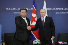 Vzájomný obranný pakt podpísali prezidenti oboch krajín Vladimir Putin a Kim Čong-un počas Putinovej júnovej návštevy Pchjongjangu. FOTO: Reuters