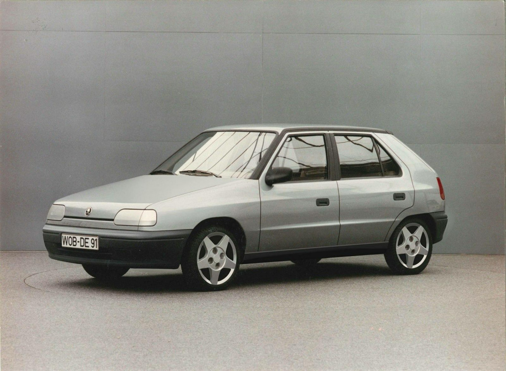 N&aacute;vrh česk&yacute;ch dizajn&eacute;rov na podobu &Scaron;kody Felicie
