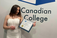 Zuzka vyštudovala Canadian College.