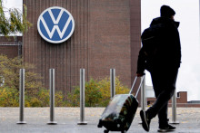 Nemecký Volkswagen má problémy. Snímka je z Wolfsburgu. FOTO: Reuters