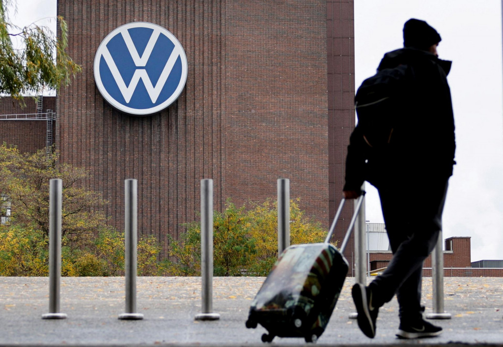 Nemecký Volkswagen má problémy. Snímka je z Wolfsburgu. FOTO: Reuters