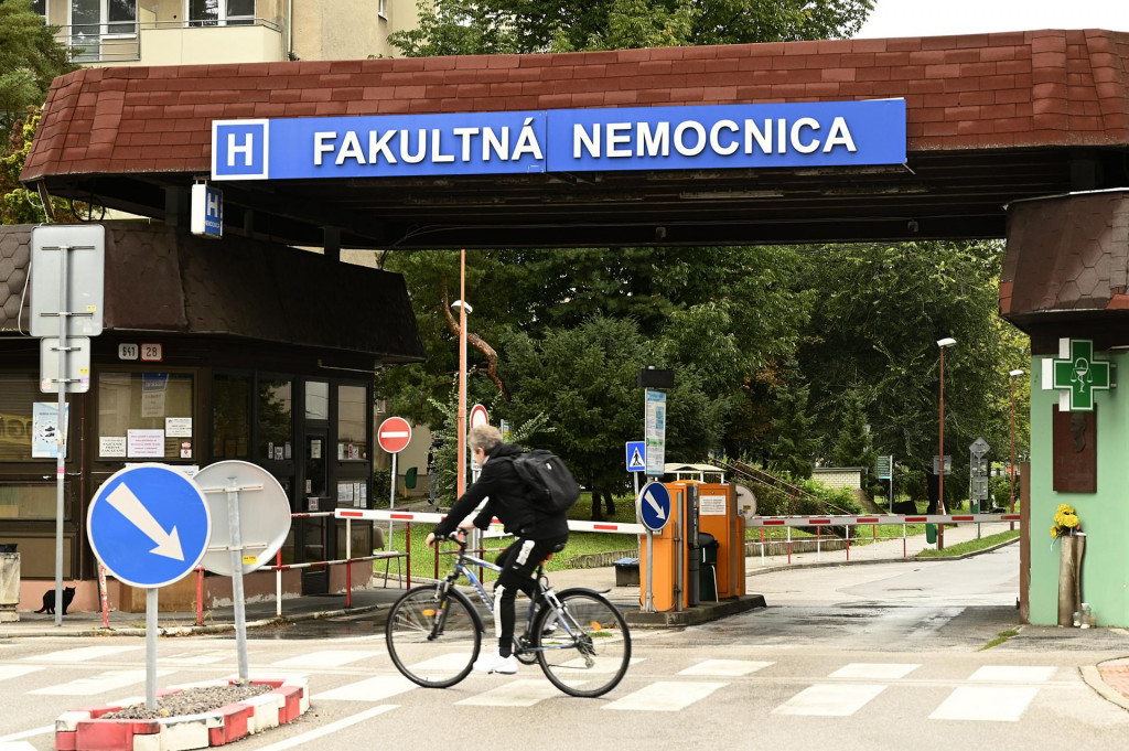 Fakultná nemocnica v Trenčíne. FOTO: TASR/Radovan Stoklasa