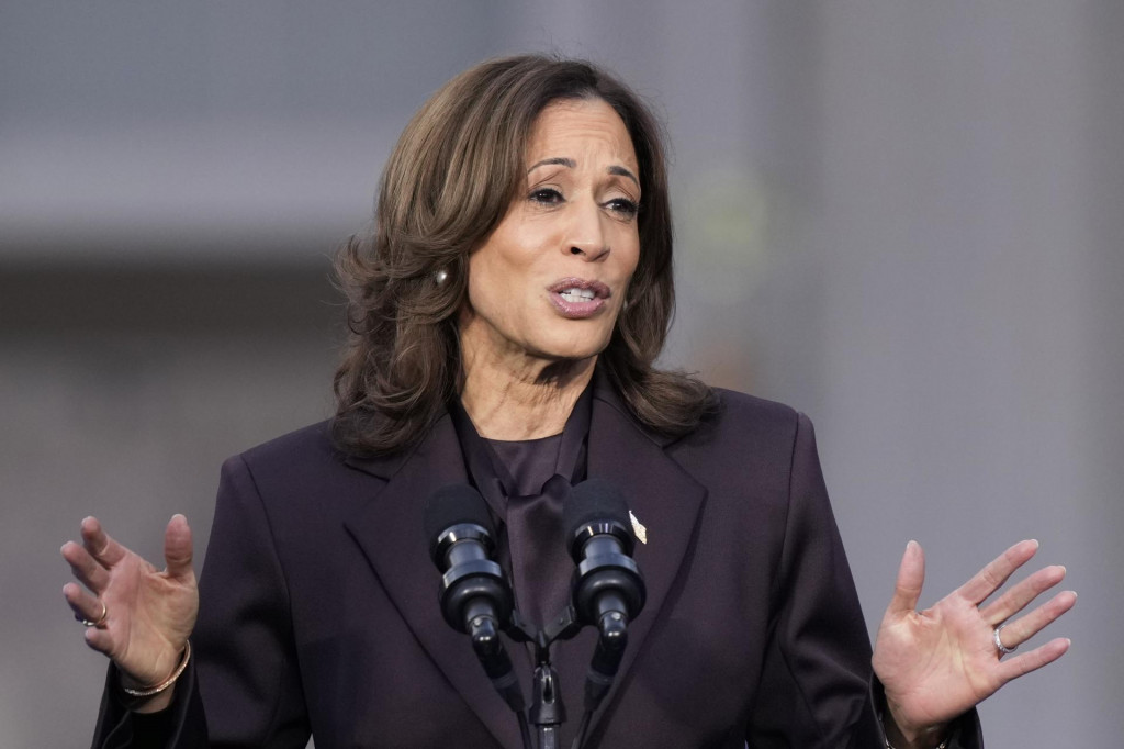 Americká demokratická prezidentská kandidátka a americká viceprezidentka Kamala Harrisová počas jej vystúpenia na Howardovej univerzite vo Washingtone. FOTO: TASR/AP