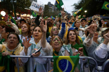 Stúpenci bývalého brazílskeho prezidenta Jaira Bolsonara. FOTO: Reuters