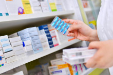 Objednávky stúpli aj vo výrobe základných farmaceutických výrobkov. FOTO: Shutterstock