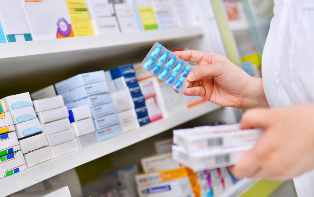 Objednávky stúpli aj vo výrobe základných farmaceutických výrobkov. FOTO: Shutterstock