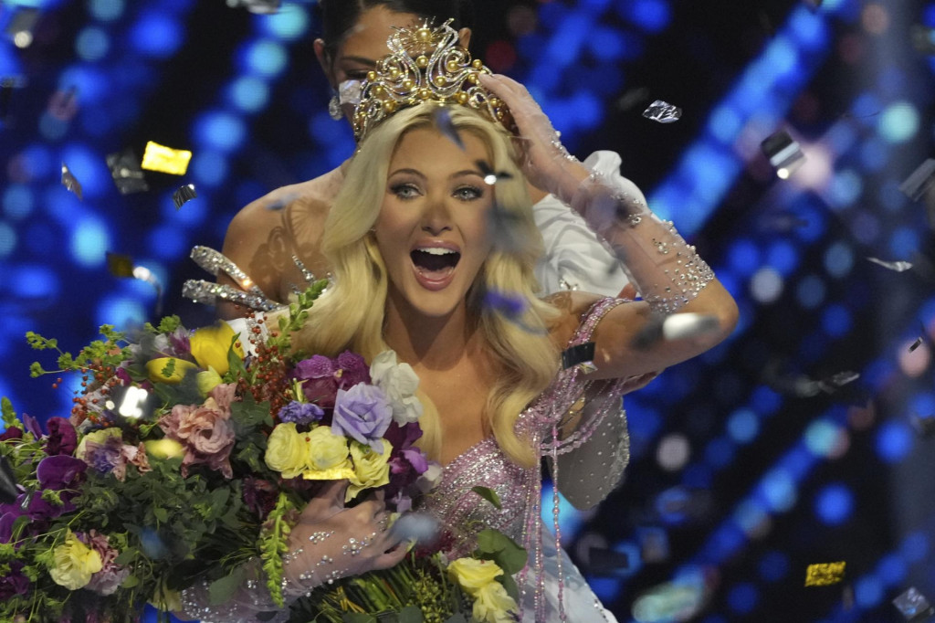 Miss Dánska Victoria Kjaer Theilvigová sa stala víťazkou 73. ročníka súťaže krásy Miss Universe.