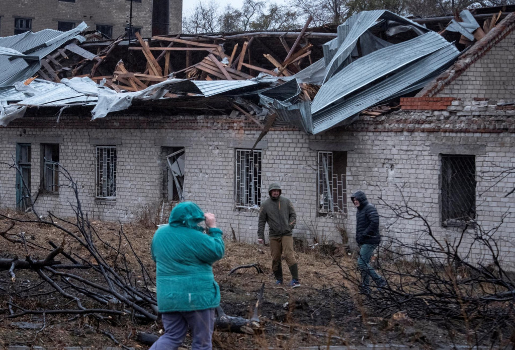 Dôsledky ruského útoku v Dnipre. FOTO: Reuters