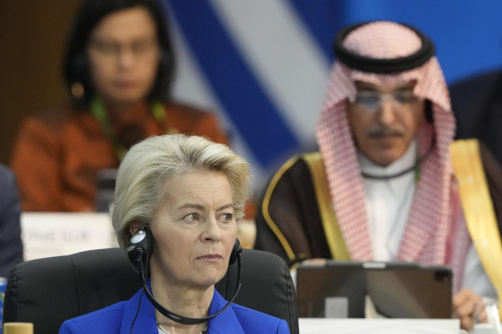 Predsedníčka Európskej komisie Ursula von der Leyenová na summite lídrov skupiny G20 v brazílskom meste Rio de Janeiro. FOTO: TASR/AP