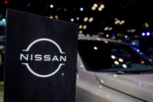 Logo japonskej automobilky Nissan. FOTO: Reuters