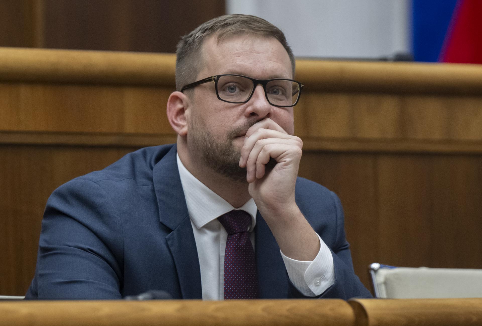 Minister Šaško: Interrupčná tabletka nie je témou dňa. Riešime naliehavejšie otázky