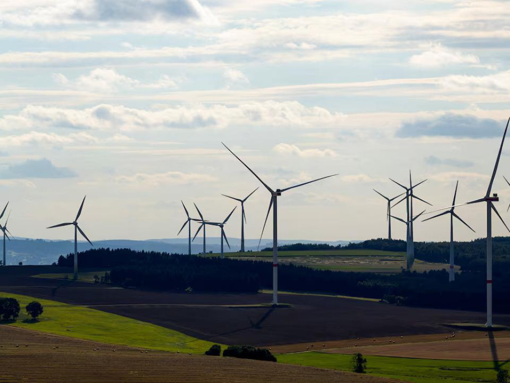 Nemecko sa snaží posilniť domáci priemysel veternej energie. FOTO: Reuters