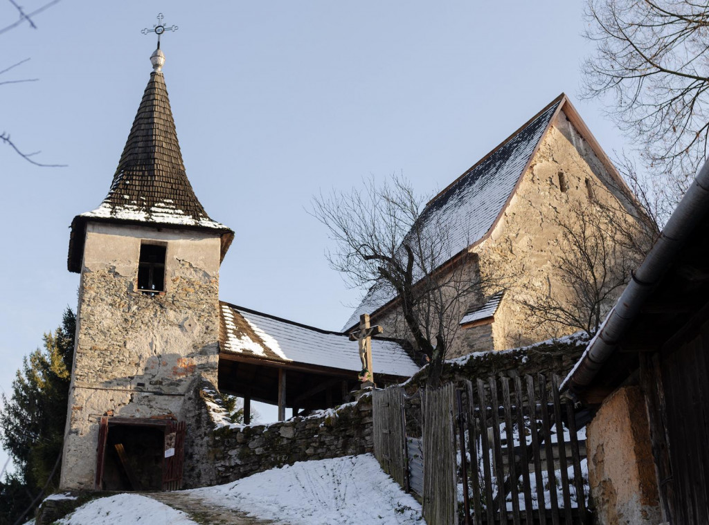 Pamiatka v malej obci bl&iacute;zko Rožňavy odhalila po st&aacute;ročiach svoje tajomstv&aacute;.