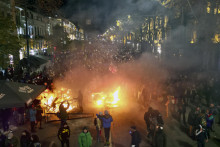 Protesty  v Tbilisi. FOTO TASR/AP