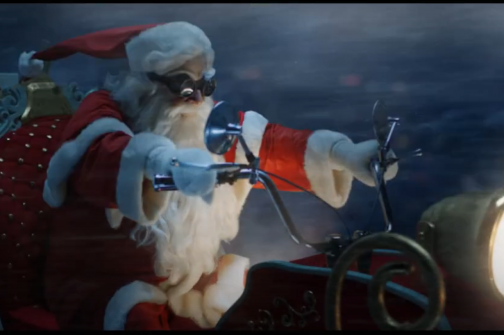 Santa Claus prináša do predajní BILLA vianočné žreby.