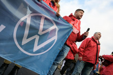 Zmeny a protesty zamestnancov automobiliek v Nemecku vplývajú aj na Slovensko.

FOTO: REUTERS