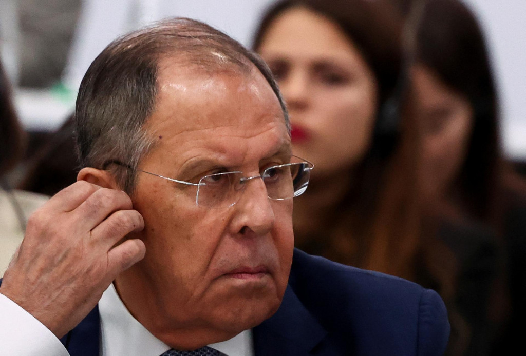 Ruský minister zahraničných vecí Sergej Lavrov sa zúčastňuje 31. zasadnutia ministerskej rady Organizácie pre bezpečnosť a spoluprácu v Európe (OBSE) na Malte. FOTO: Reuters