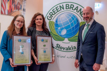 Značky dmBio a alverde Naturkosmetik získali pečať kvality Green Brands.