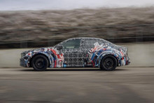 Maskovaný koncept elektrického BMW M3