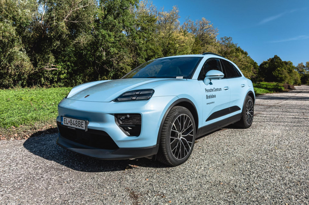 Porsche Macan 4
