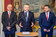 Predseda BSK Juraj Droba, prezident Peter Pellegrini a primátor Bratislavy Matúš Vallo. FOTO: TASR/Jaroslav Novák